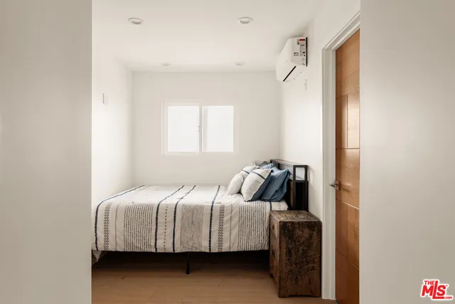 $1,700,000 | 11918 Whitewater Lane, Malibu, CA 90265