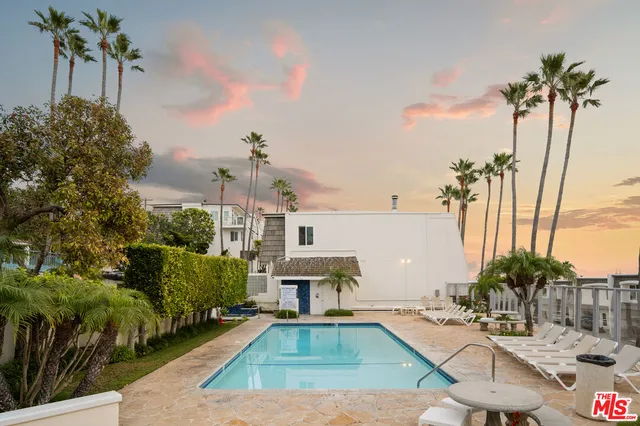 $1,700,000 | 11918 Whitewater Lane, Malibu, CA 90265