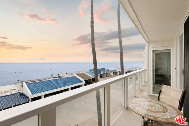 $1,700,000 | 11918 Whitewater Lane, Malibu, CA 90265