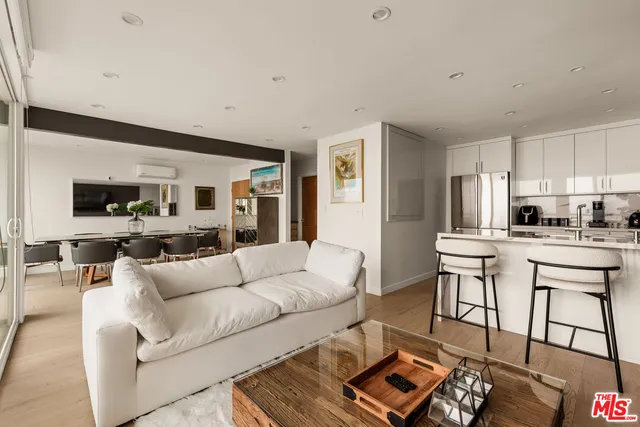 $1,700,000 | 11918 Whitewater Lane, Malibu, CA 90265