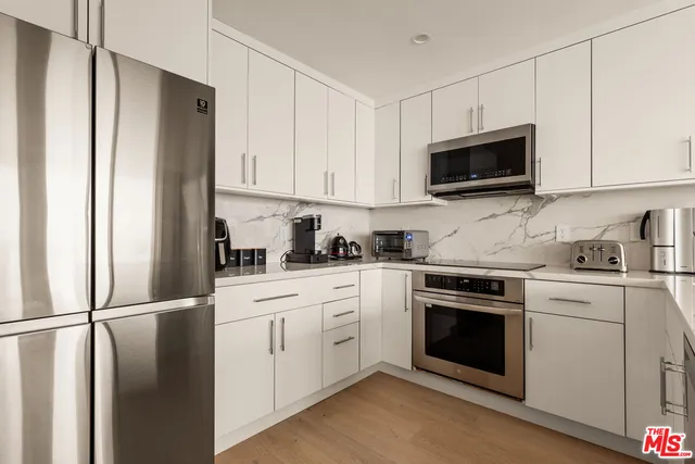 $1,700,000 | 11918 Whitewater Lane, Malibu, CA 90265