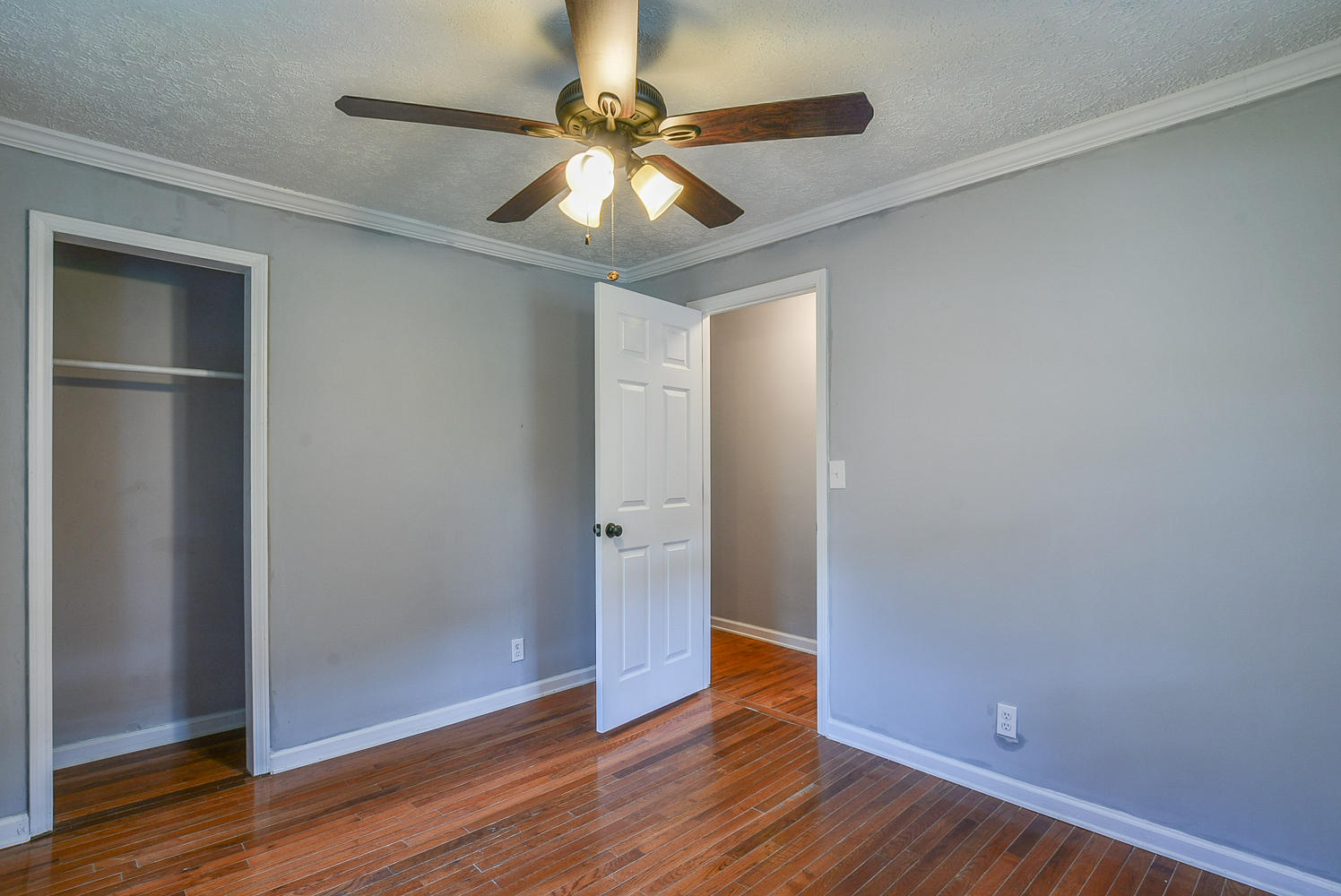 1601 Stratford Road Kingsport, TN 37664 - Photo 23 of 34 1601 Stratford bedroom 2-2