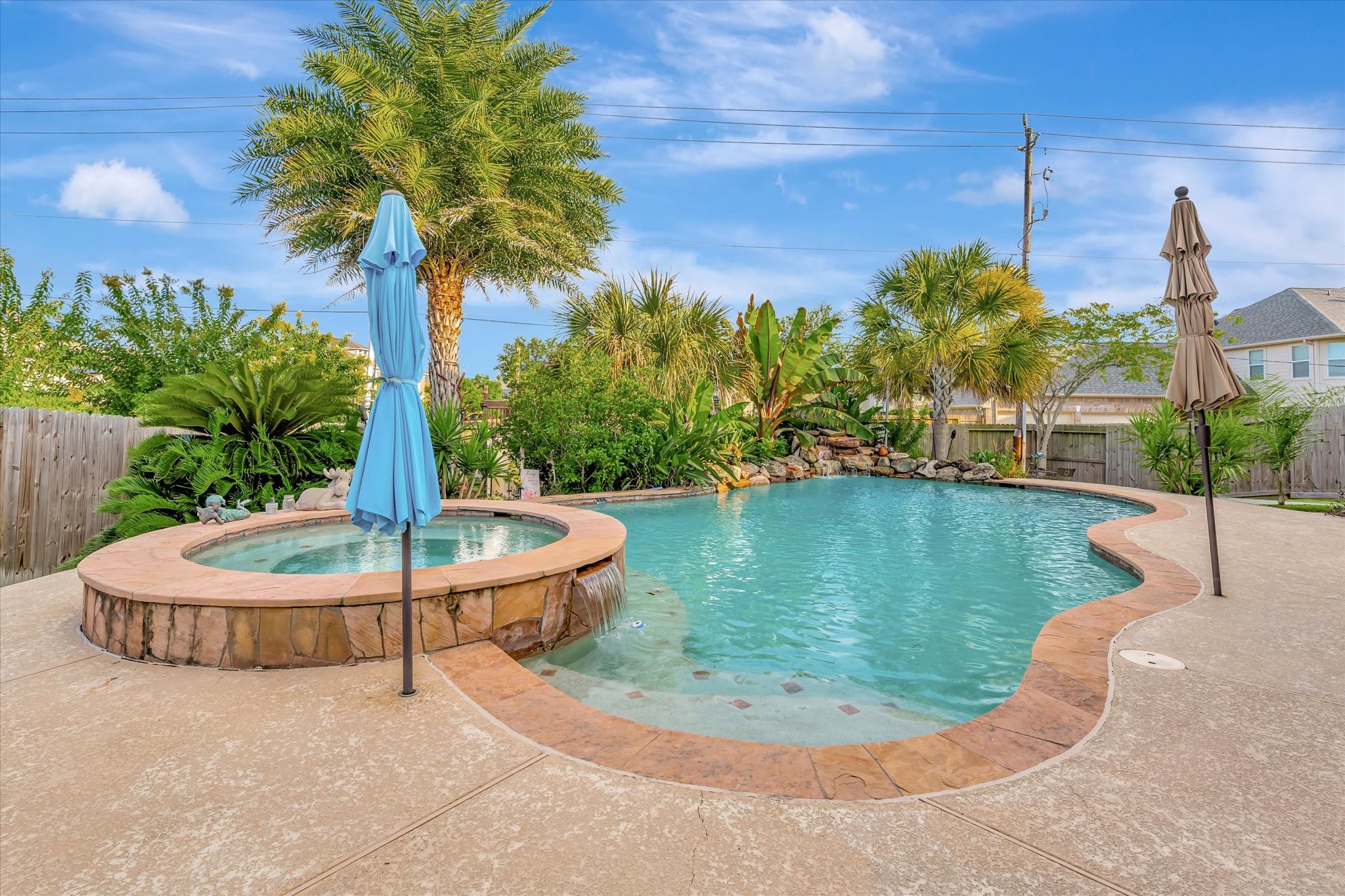 322 Marina Oaks Court Kemah, TX 77565 - Photo 33 of 42 Gallery Image 33