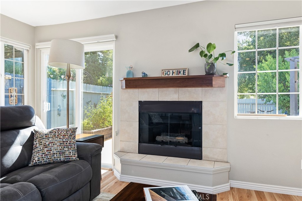 408 Turtle Creek Road Paso Robles, CA 93446 - Photo 11 of 35 a living room with furniture and a fireplace