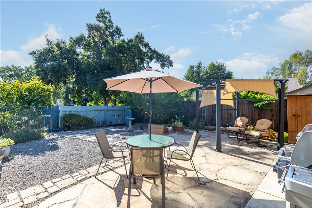 408 Turtle Creek Road Paso Robles, CA 93446 - Photo 27 of 35 a view of patio with chairs and potted plants