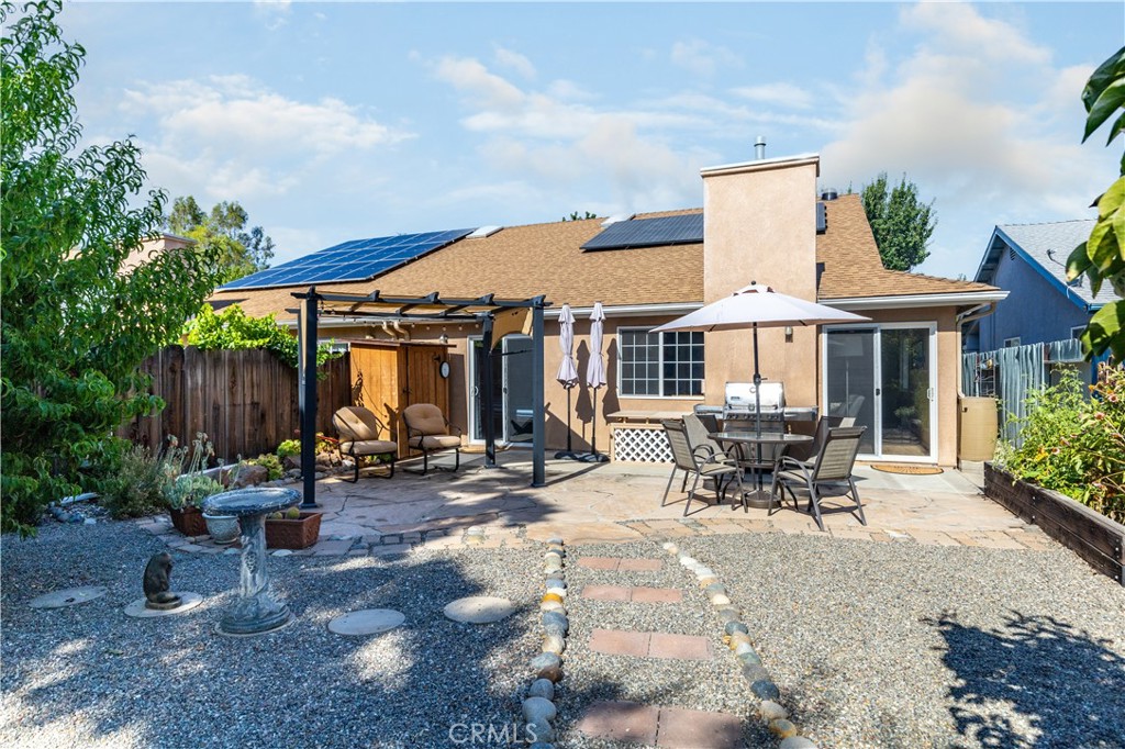 408 Turtle Creek Road Paso Robles, CA 93446 - Photo 30 of 35 a view of a house with sitting area and furniture