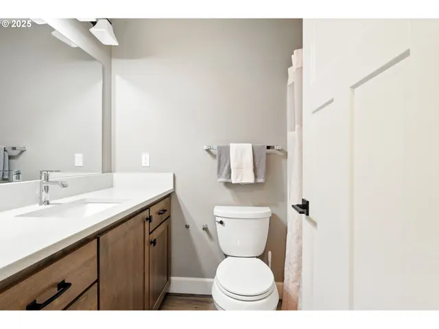 $450,000 | 16994 University Avenue, Sandy, OR 97055