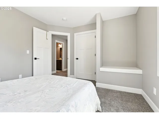 $450,000 | 16994 University Avenue, Sandy, OR 97055