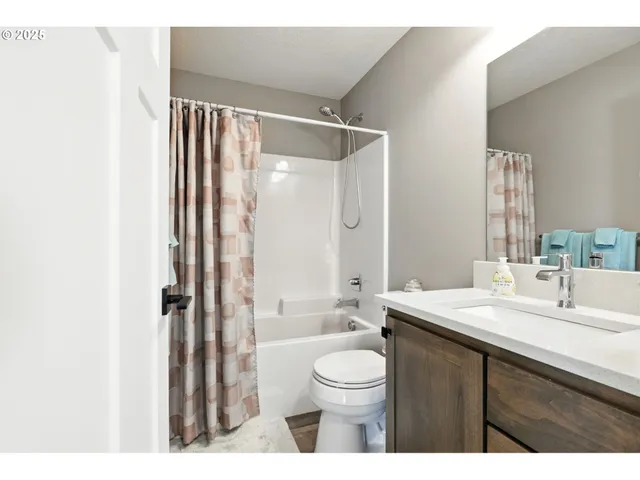 $450,000 | 16994 University Avenue, Sandy, OR 97055