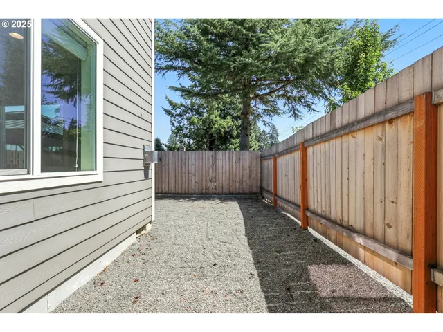 $450,000 | 16994 University Avenue, Sandy, OR 97055