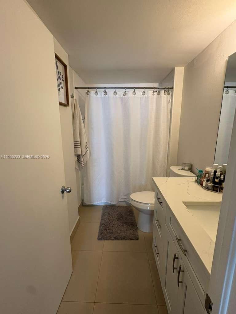 701 Brickell Key Boulevard, Unit 1105 Miami, FL 33131 - Photo 12 of 21