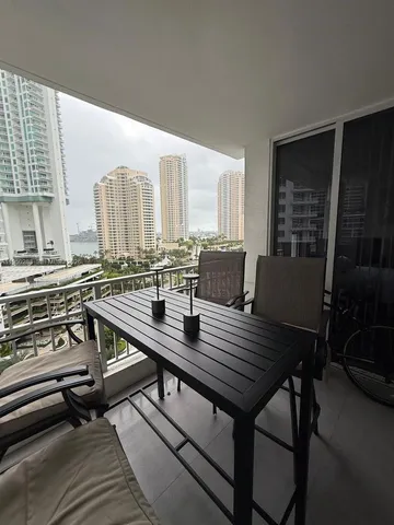 $4,600 | 701 Brickell Key Boulevard, Unit 1105, Miami, FL 33131