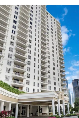 $4,400 | 701 Brickell Key Boulevard, Unit 1105, Miami, FL 33131