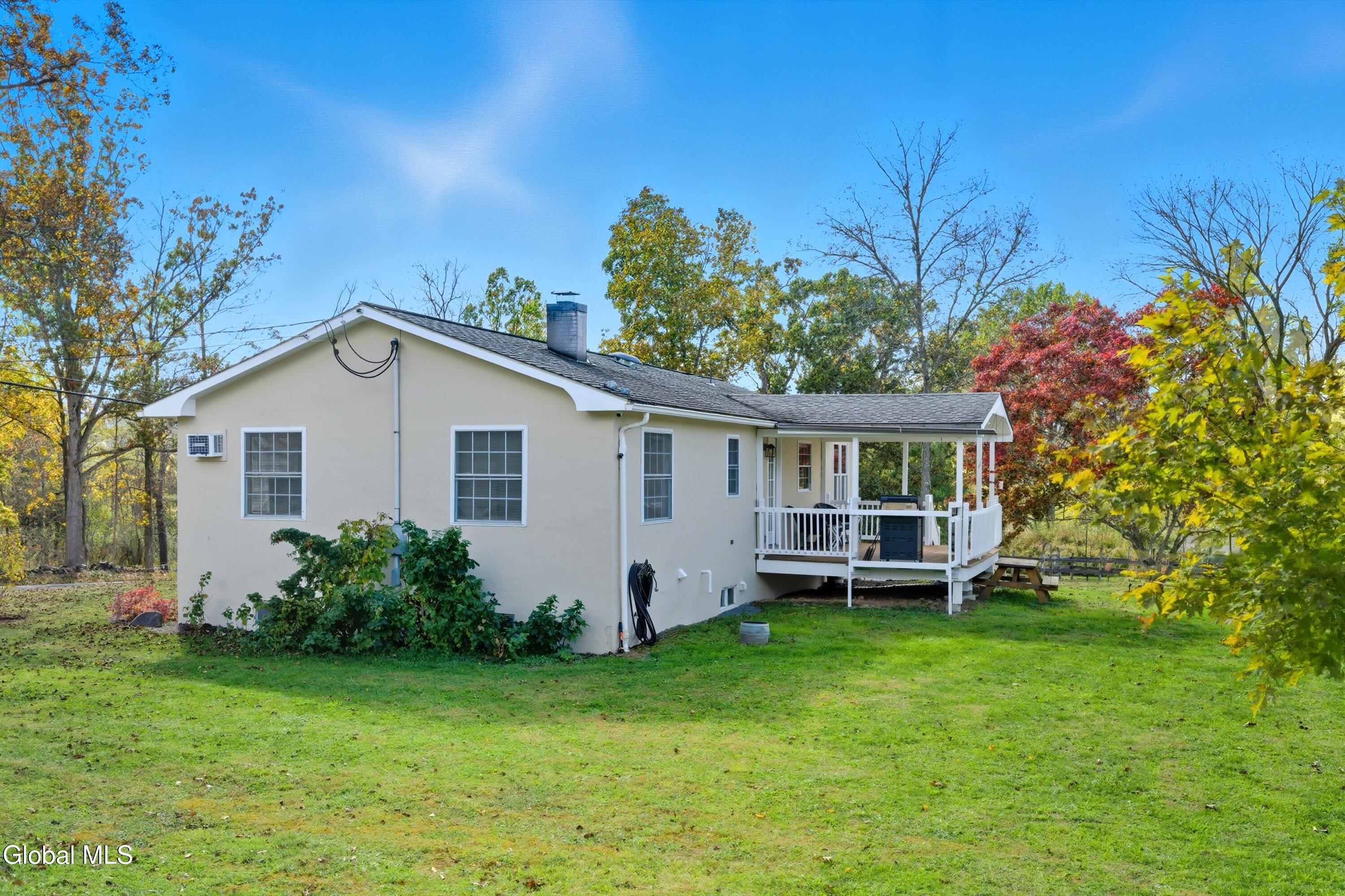 812 Mackey Road Durham, NY 12423 - Photo 4 of 27 06-812_Mackey_Rd_005