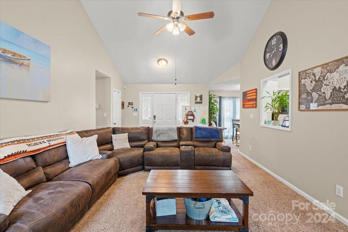 1670 Amanda Lane Rock Hill, SC 29730 - Photo 6 of 32 Gallery Image 6