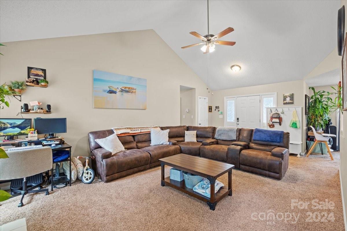 1670 Amanda Lane Rock Hill, SC 29730 - Photo 8 of 32 Gallery Image 8