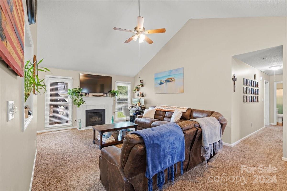 1670 Amanda Lane Rock Hill, SC 29730 - Photo 10 of 32 Gallery Image 10