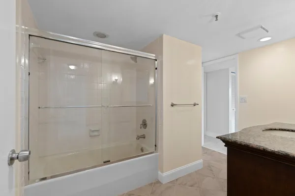 $2,700 | 7020 Half Moon Circle, Unit 205, Hypoluxo, FL 33462