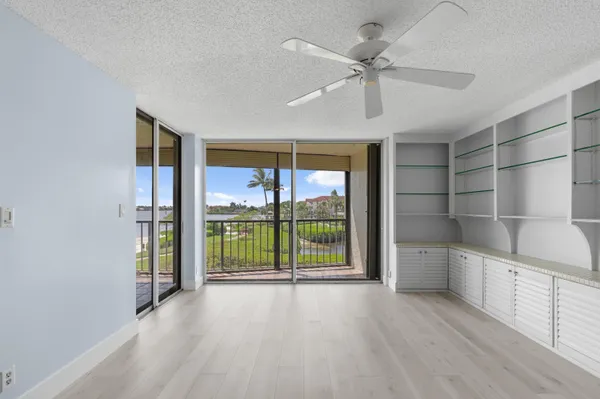 $2,700 | 7020 Half Moon Circle, Unit 205, Hypoluxo, FL 33462