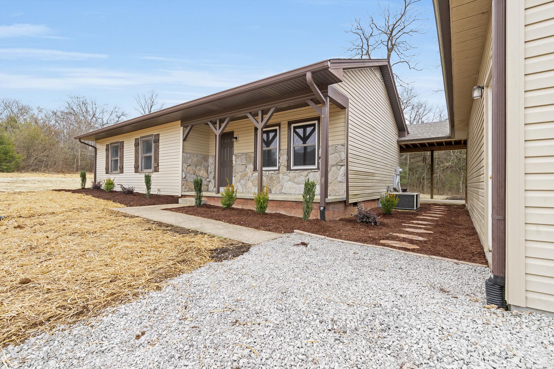 2825 Swindell Hollow Road Lebanon, TN 37090 - Photo 2 of 11 Large lot only 5 minutes to I40