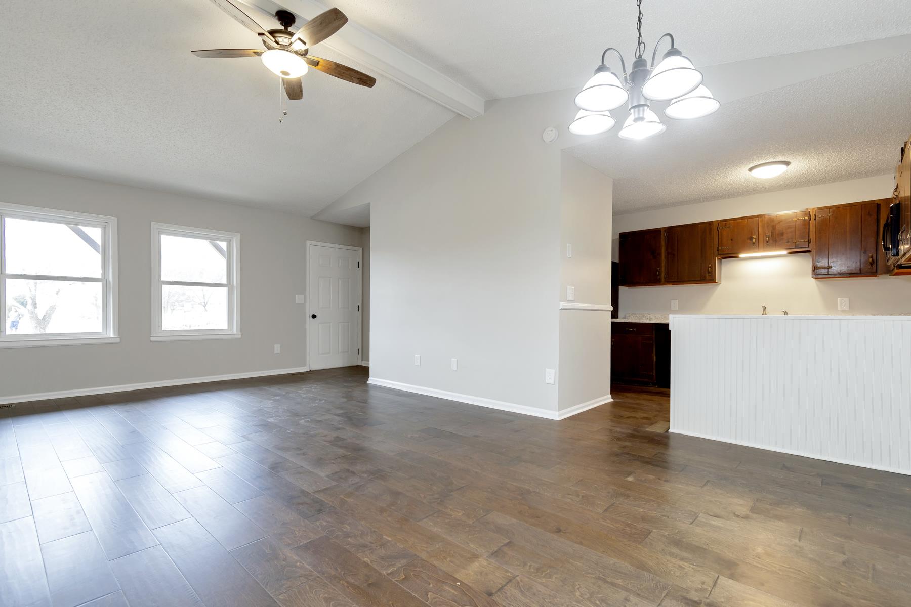 2825 Swindell Hollow Road Lebanon, TN 37090 - Photo 4 of 11 Large living room with new hardwood floors.