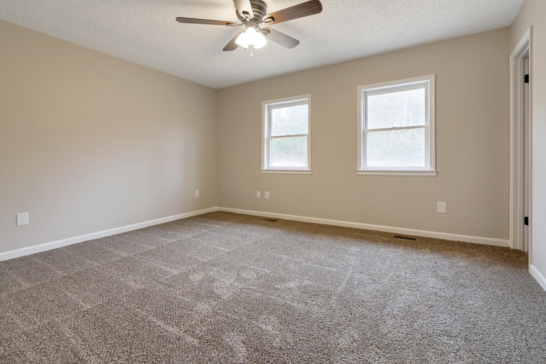 2825 Swindell Hollow Road Lebanon, TN 37090 - Photo 5 of 11 Good sized master with 2 closets.