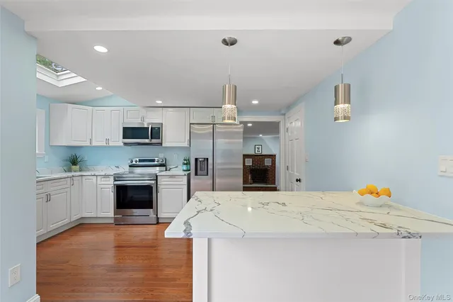 $689,000 | 58 Whippoorwill Road East, Armonk, NY 10504