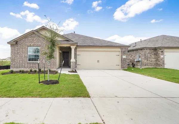 $1,995 | 102 Sebring Circle, Hutto, TX 78634