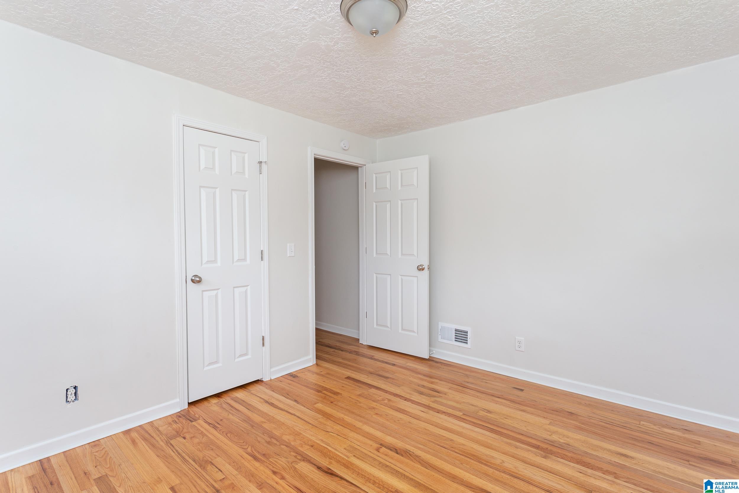 200 Saunders Avenue Anniston, AL 36201 - Photo 21 of 27