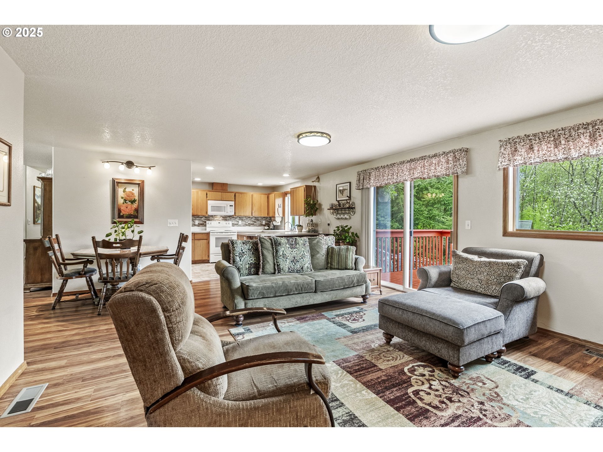 860 Sandy Bend Road Castle Rock, WA 98611 - Photo 12 of 32 Gallery Image 12