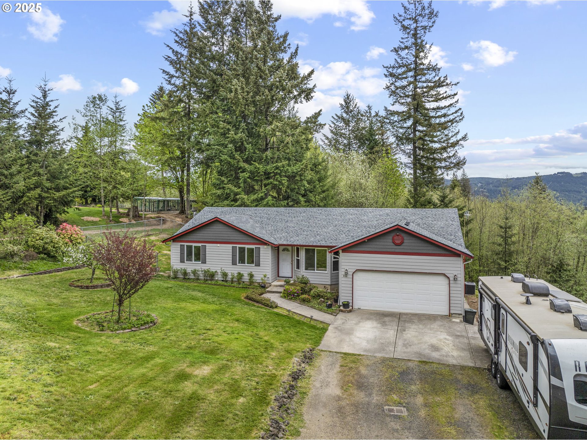 860 Sandy Bend Road Castle Rock, WA 98611 - Photo 3 of 32 Gallery Image 3