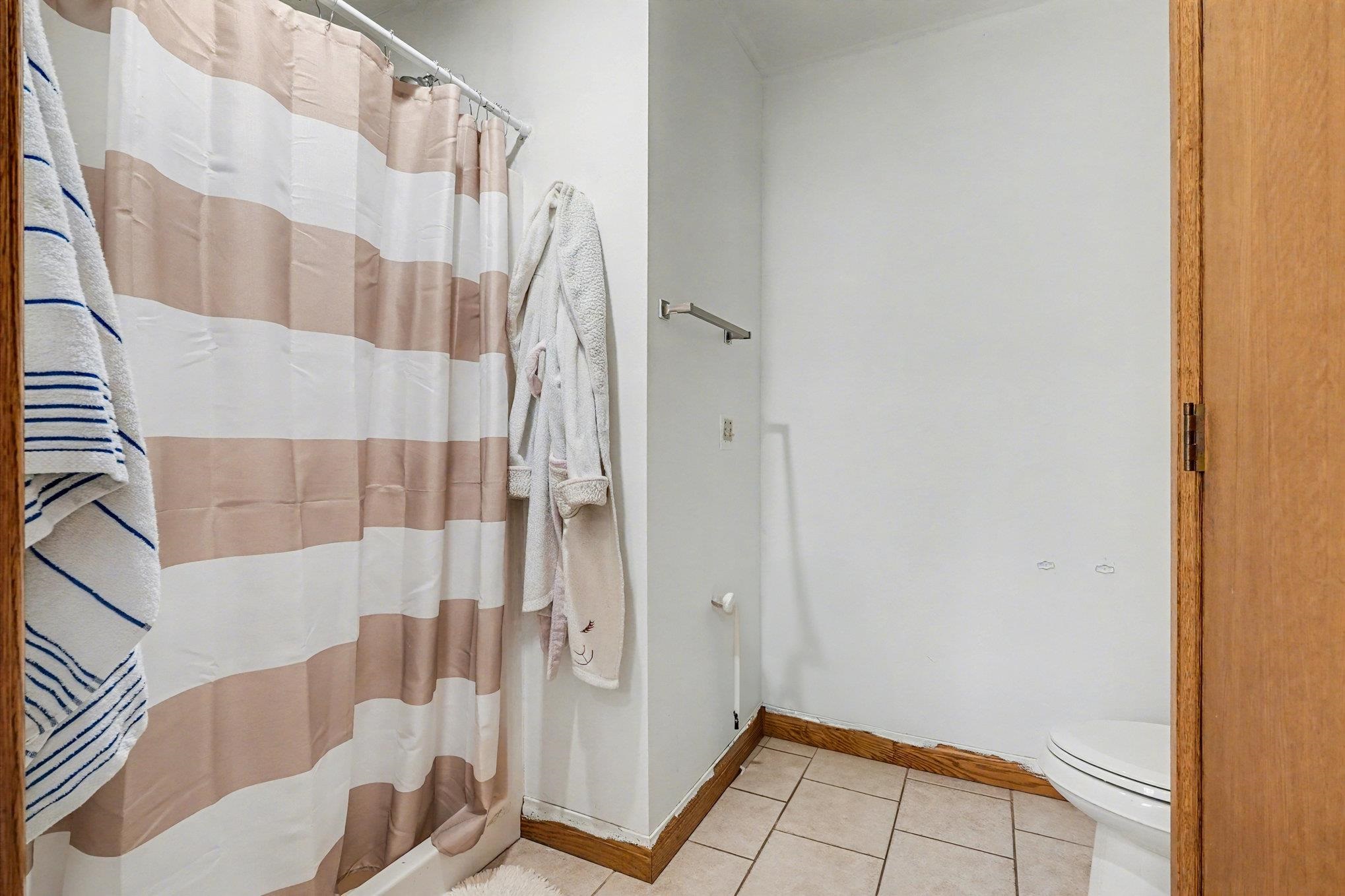 635 South East County Line Road Shepherd, MI 48883 - Photo 15 of 32