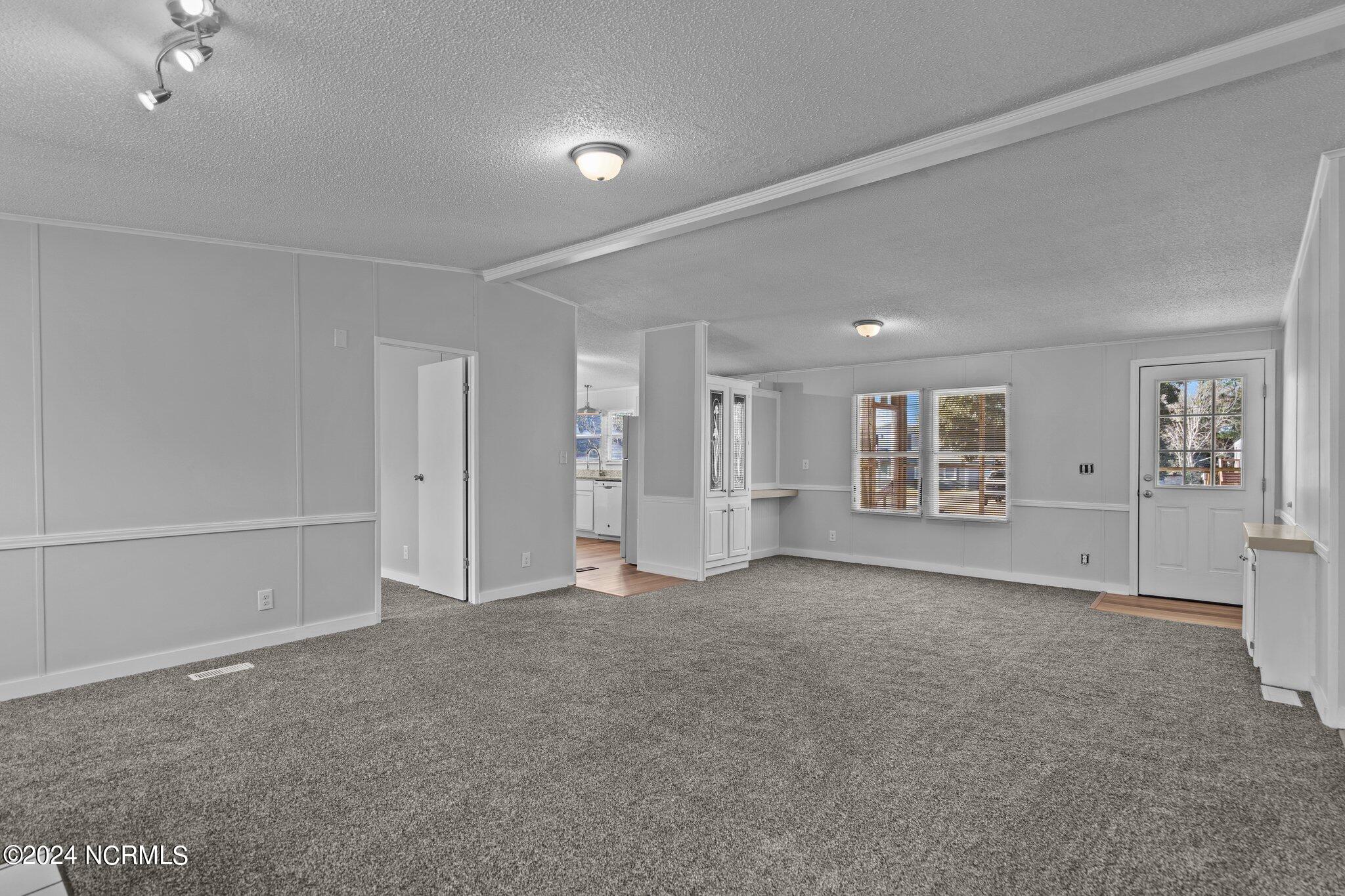 239 Bermuda Drive Hampstead, NC 28443 - Photo 22 of 60 19-web-or-mls-DSC01322