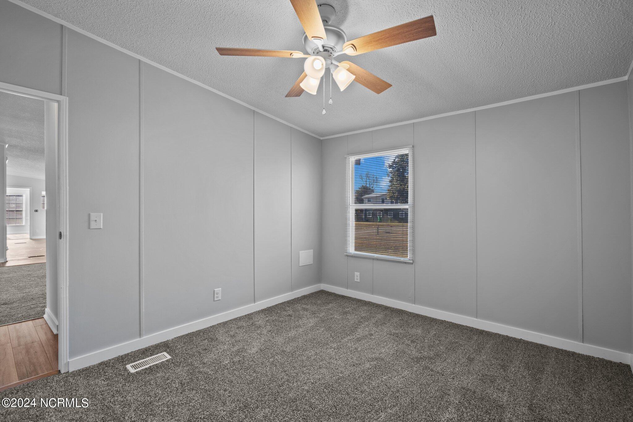 239 Bermuda Drive Hampstead, NC 28443 - Photo 28 of 60 25-web-or-mls-DSC01343