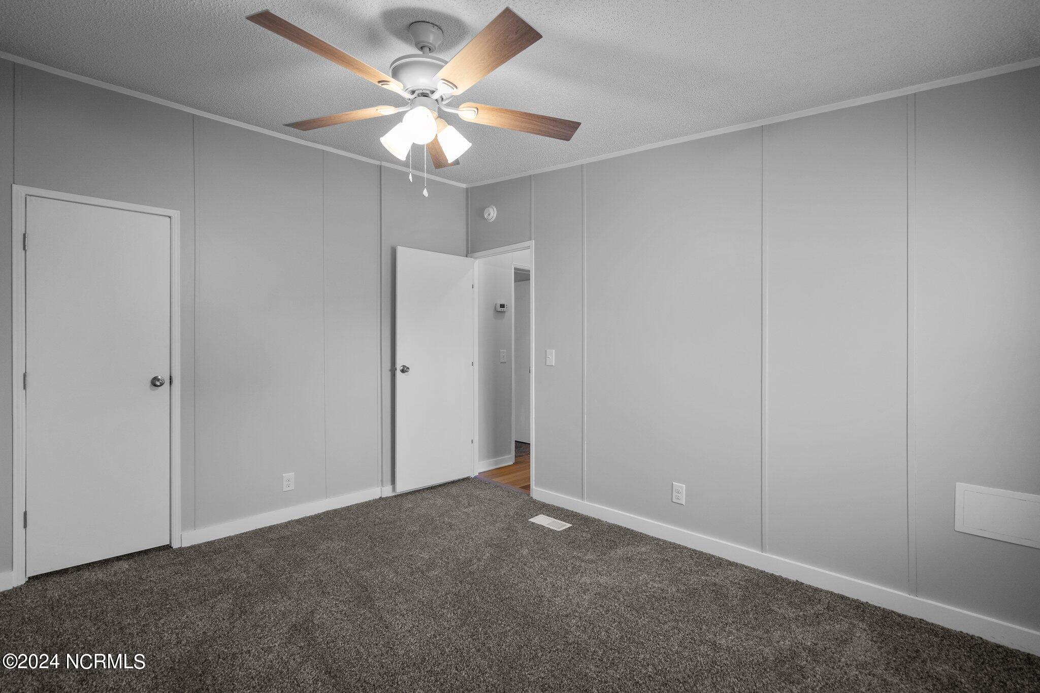 239 Bermuda Drive Hampstead, NC 28443 - Photo 29 of 60 26-web-or-mls-DSC01344