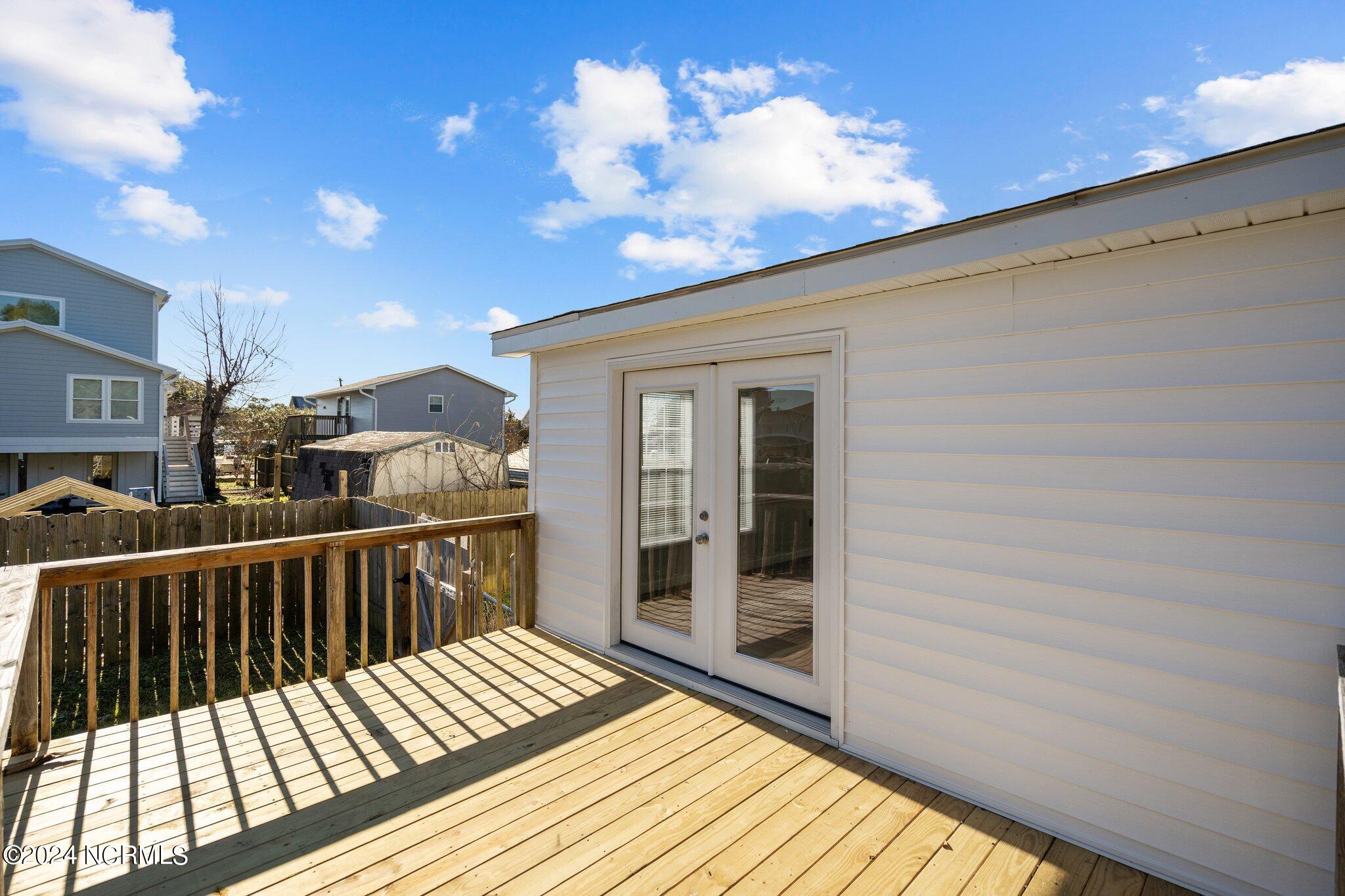 239 Bermuda Drive Hampstead, NC 28443 - Photo 41 of 60 51-web-or-mls-DSC01425