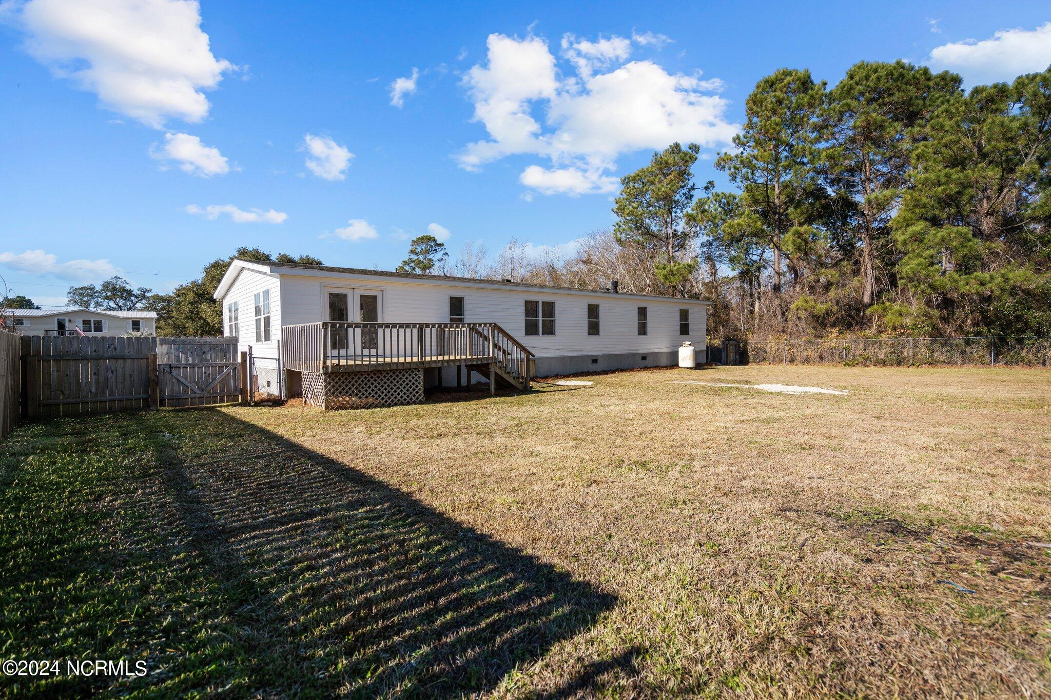 239 Bermuda Drive Hampstead, NC 28443 - Photo 47 of 60 57-web-or-mls-DSC01432