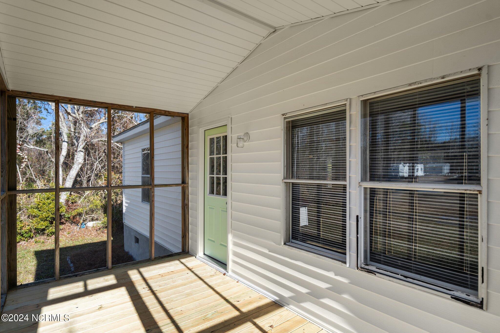 239 Bermuda Drive Hampstead, NC 28443 - Photo 49 of 60 61-web-or-mls-DSC01437