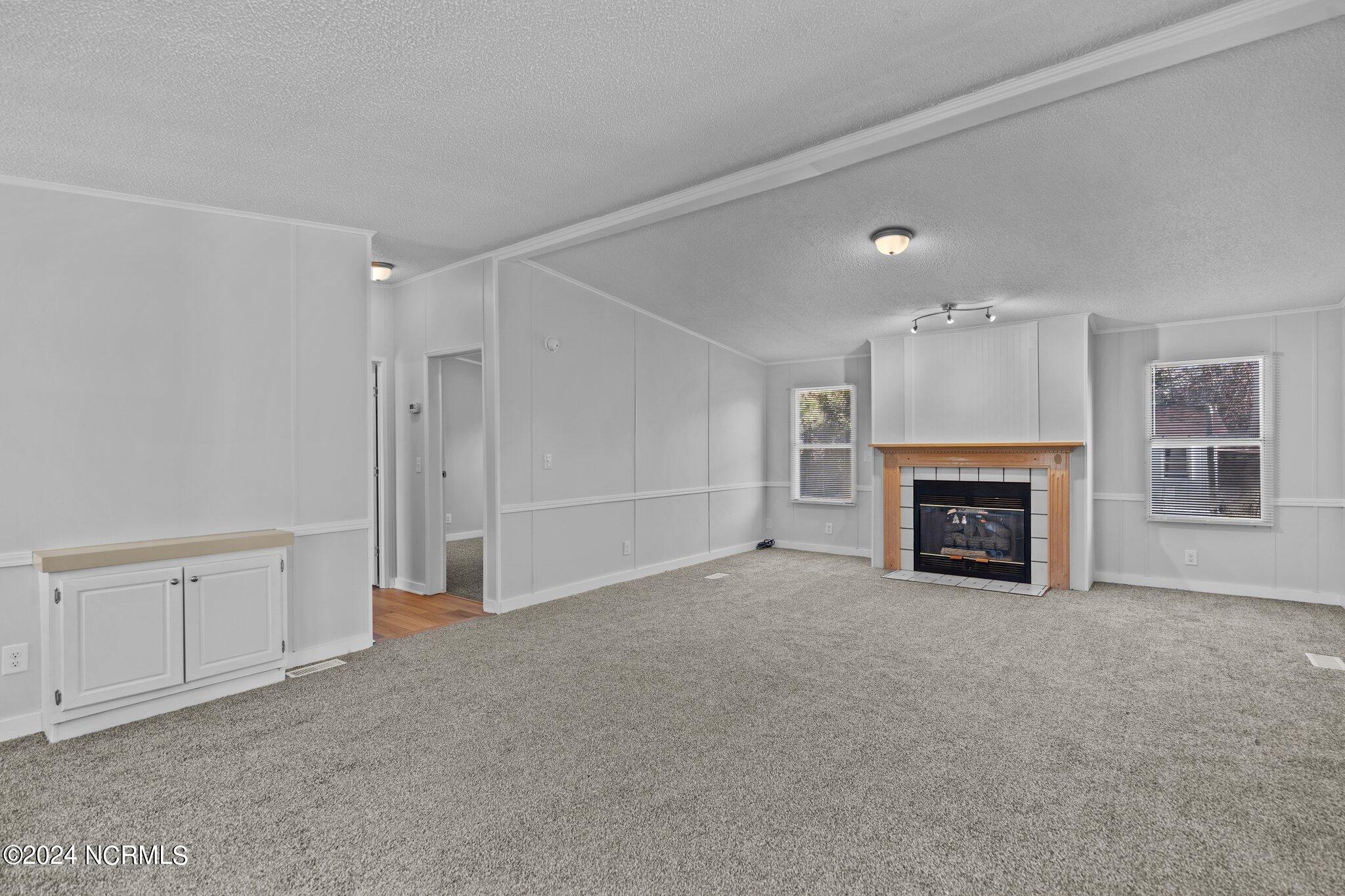 239 Bermuda Drive Hampstead, NC 28443 - Photo 6 of 60 16-web-or-mls-DSC01313