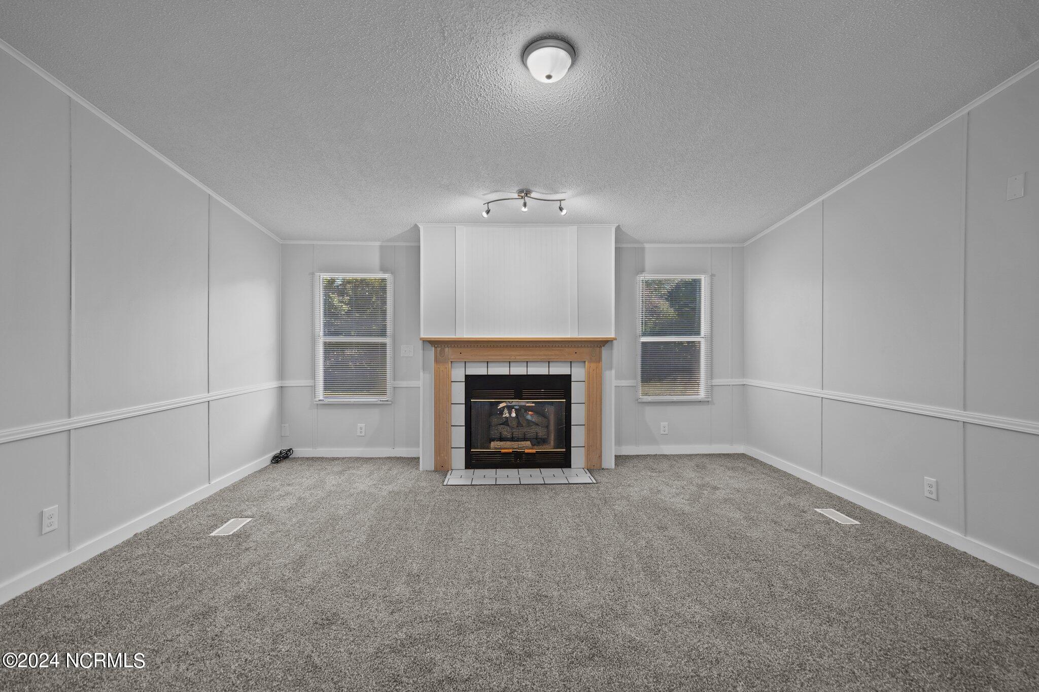 239 Bermuda Drive Hampstead, NC 28443 - Photo 8 of 60 18-web-or-mls-DSC01319