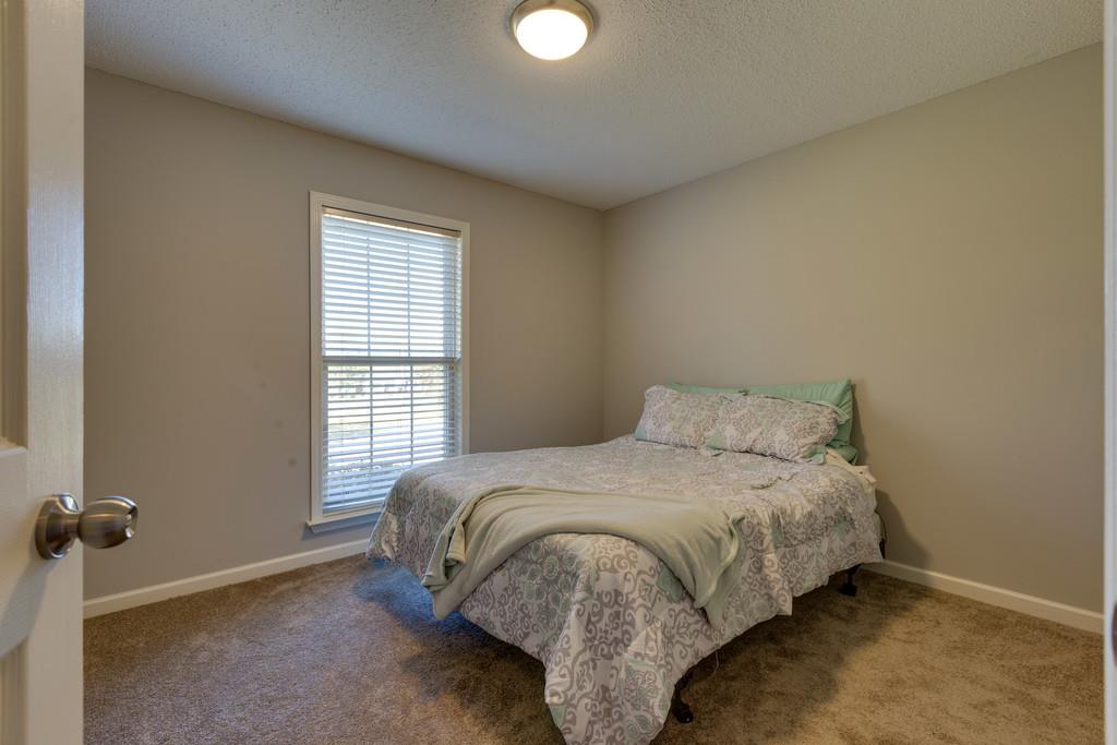 2105 Zion Road Columbia, TN 38401 - Photo 18 of 29 3rd bedroom with new carpet.