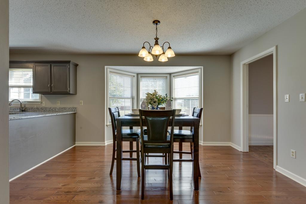 2105 Zion Road Columbia, TN 38401 - Photo 8 of 29 Simply beautiful dining room with bay window! Lots of natural light!