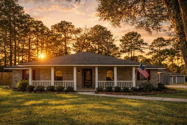 $500,000 | 2102 Candy Street, Pinehurst, TX 77362