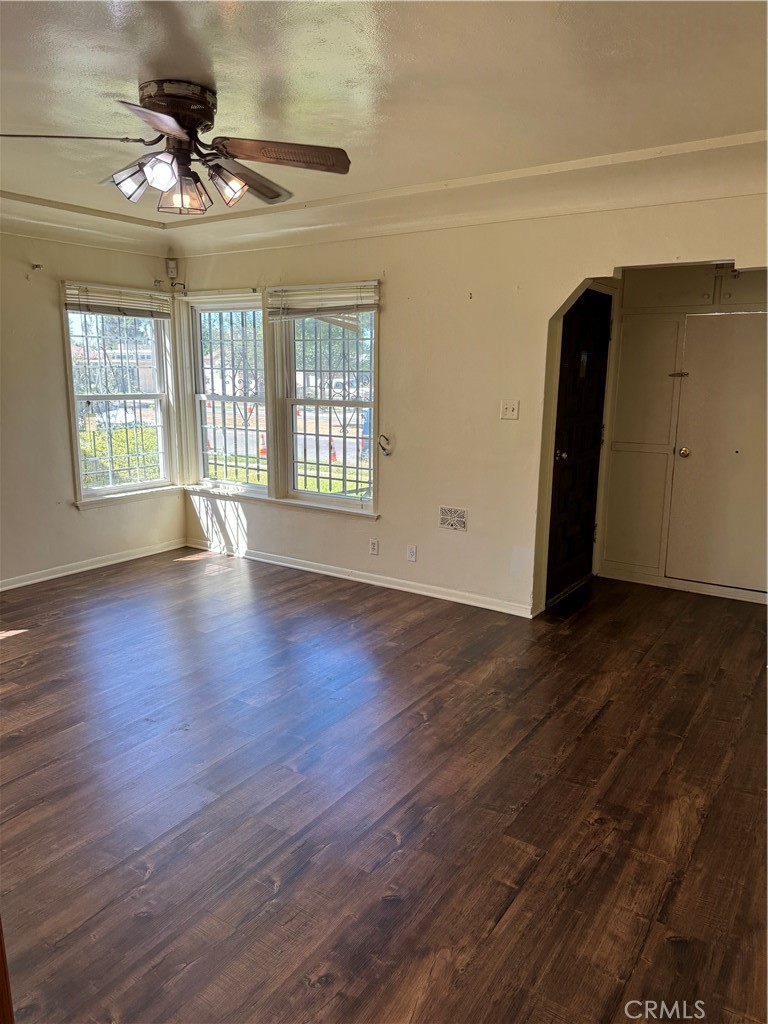 14708 South Frailey Avenue Compton, CA 90221 - Photo 14 of 26