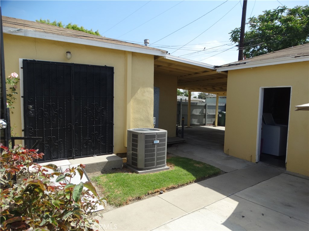 14708 South Frailey Avenue Compton, CA 90221 - Photo 2 of 26