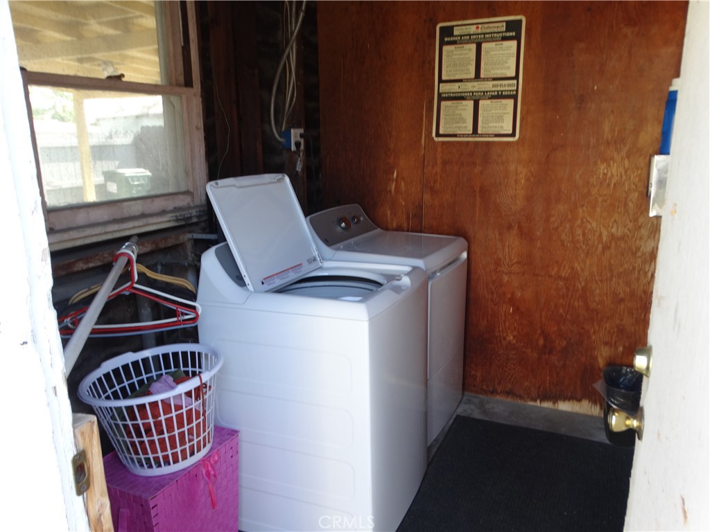 14708 South Frailey Avenue Compton, CA 90221 - Photo 8 of 26