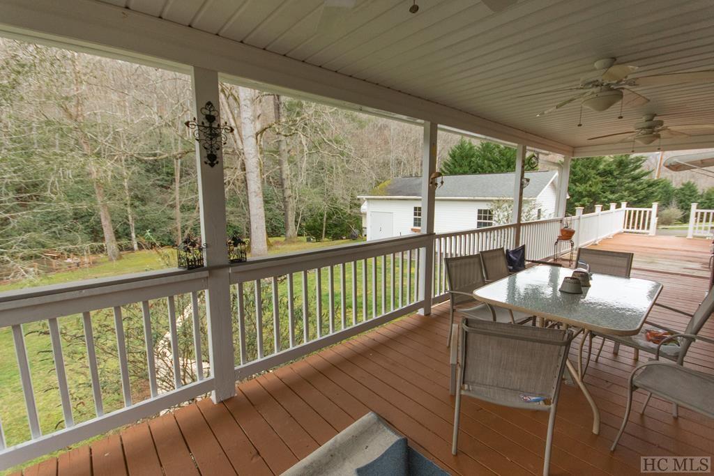 4525 Tessentee Road Franklin, NC 28734 - Photo 5 of 72 Gallery Image 5