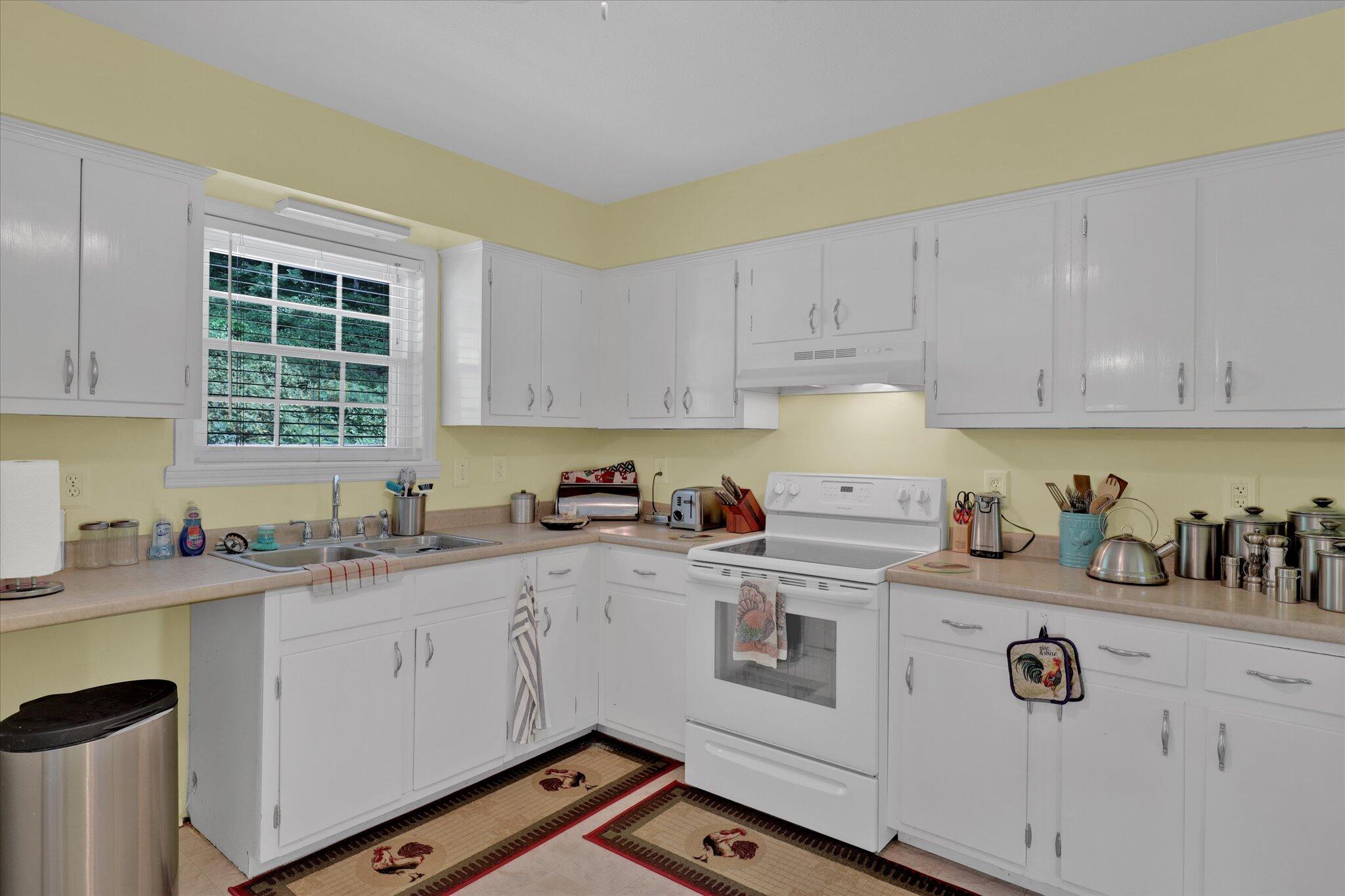 3716 Mutton Hollow Road Knoxville, TN 37920 - Photo 16 of 36 Kitchen