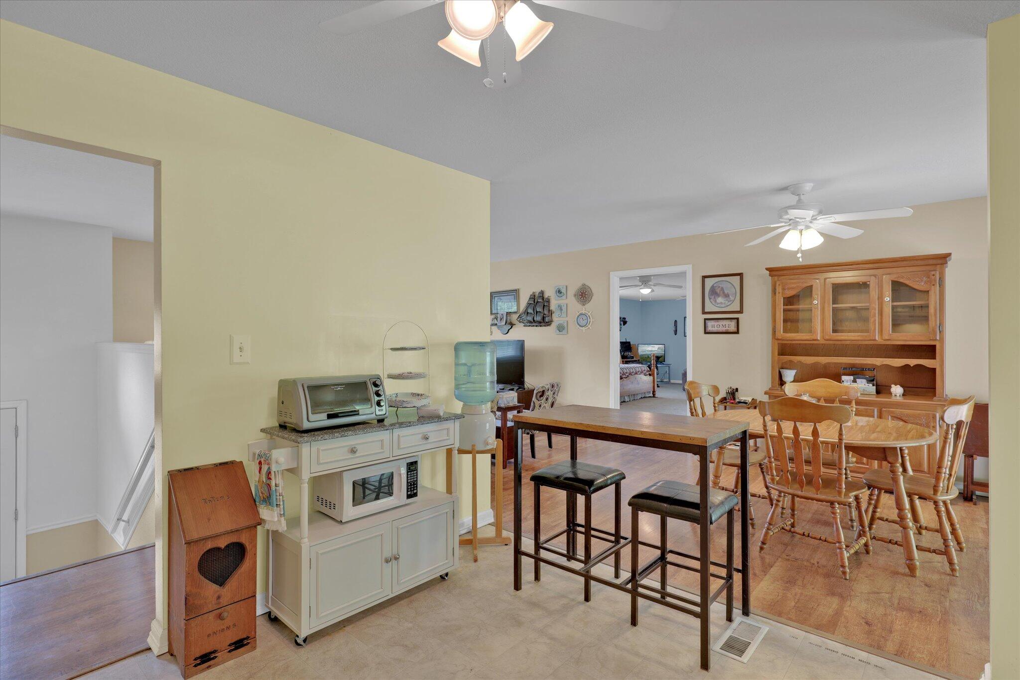 3716 Mutton Hollow Road Knoxville, TN 37920 - Photo 18 of 36 Workspace or eat-in