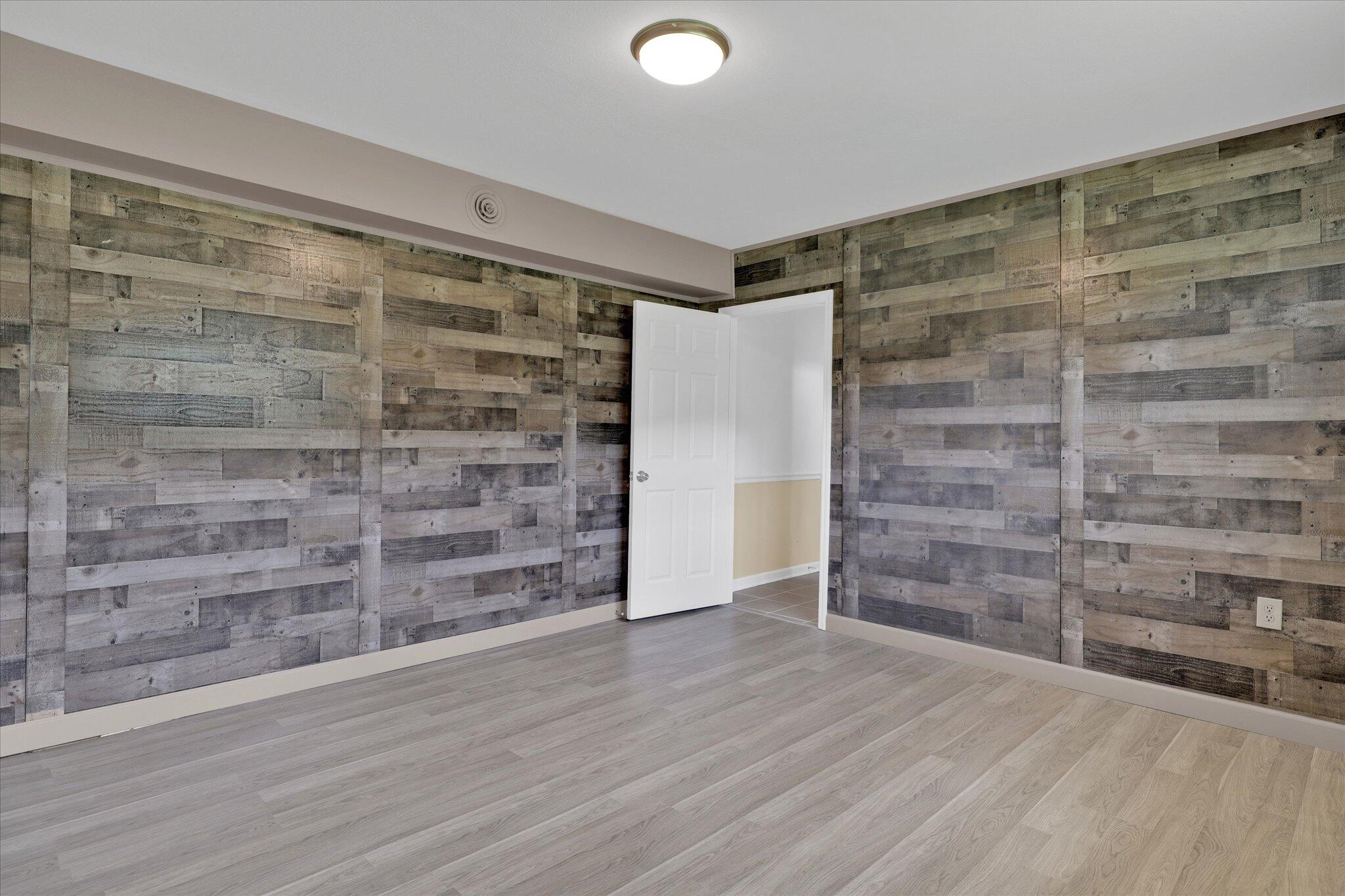 3716 Mutton Hollow Road Knoxville, TN 37920 - Photo 31 of 36 Multi-purpose room in basement